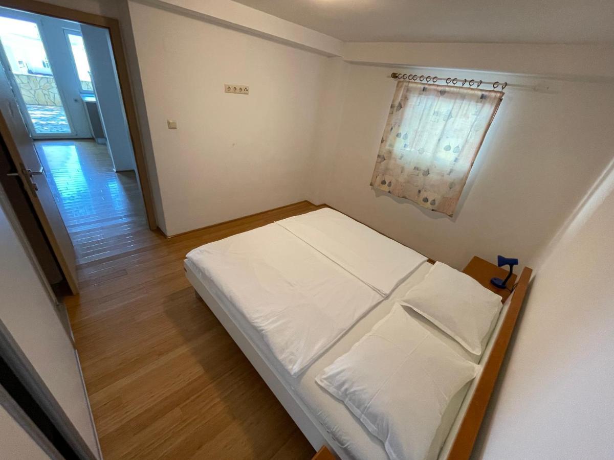 Apartment Victoria Stara Baska Luaran gambar