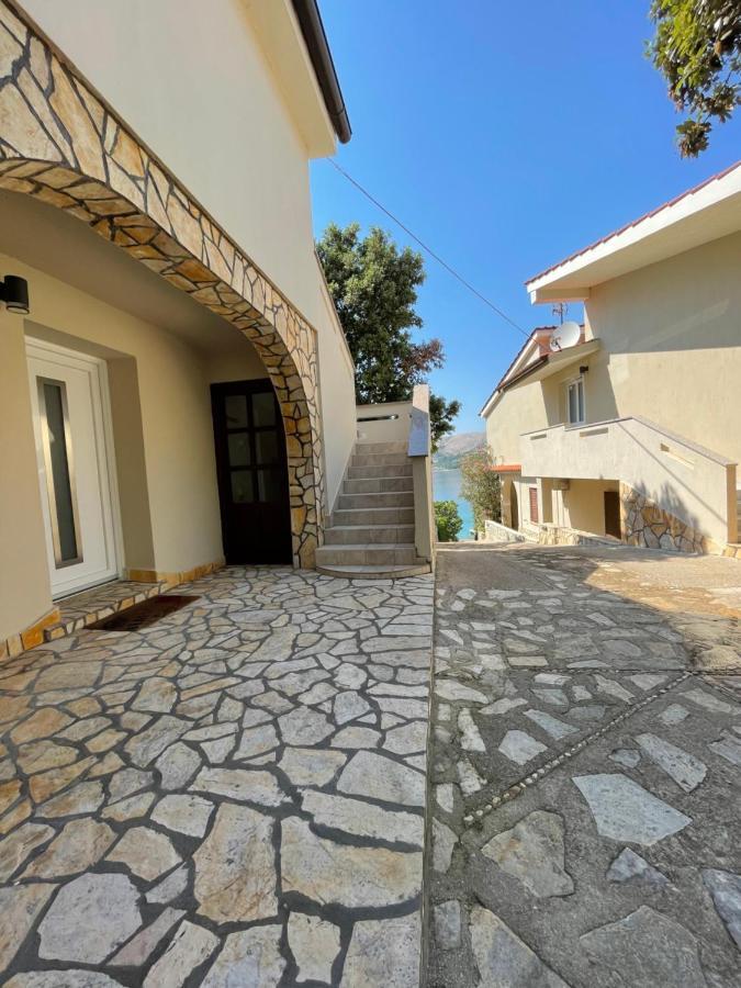 Apartment Victoria Stara Baska Luaran gambar