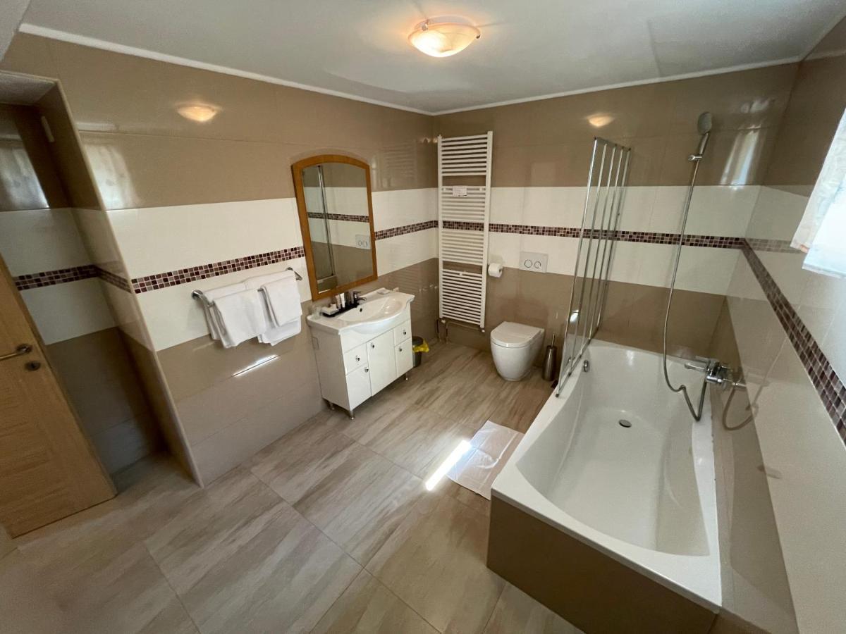 Apartment Victoria Stara Baska Luaran gambar