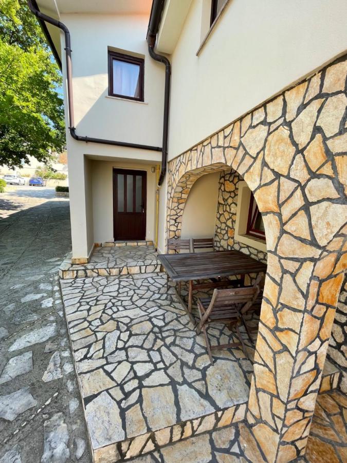 Apartment Victoria Stara Baska Luaran gambar